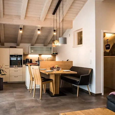 Haus Lukic * קפרון